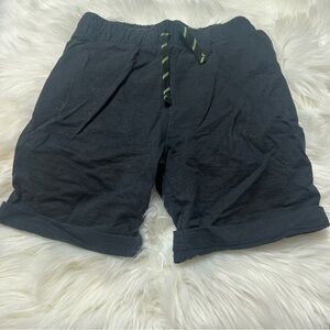 Size 10 BOYS Stretchy Shorts E2